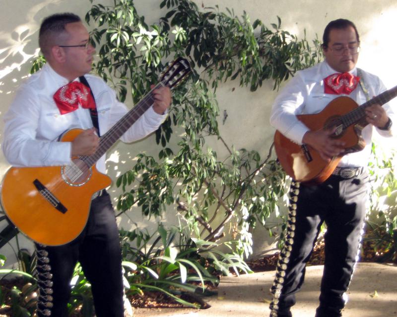 Romantic Mariachi duo